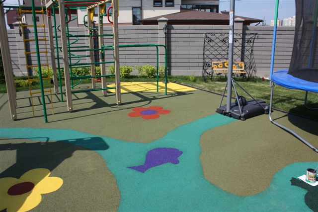 Детская площадка с покрытием из EPDM крошки